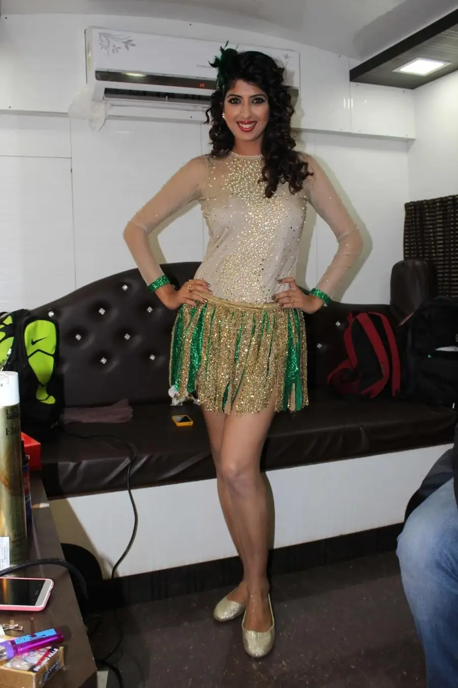 Indian TV Actress Aishwarya Sakhuja Long Legs In Green Skirt